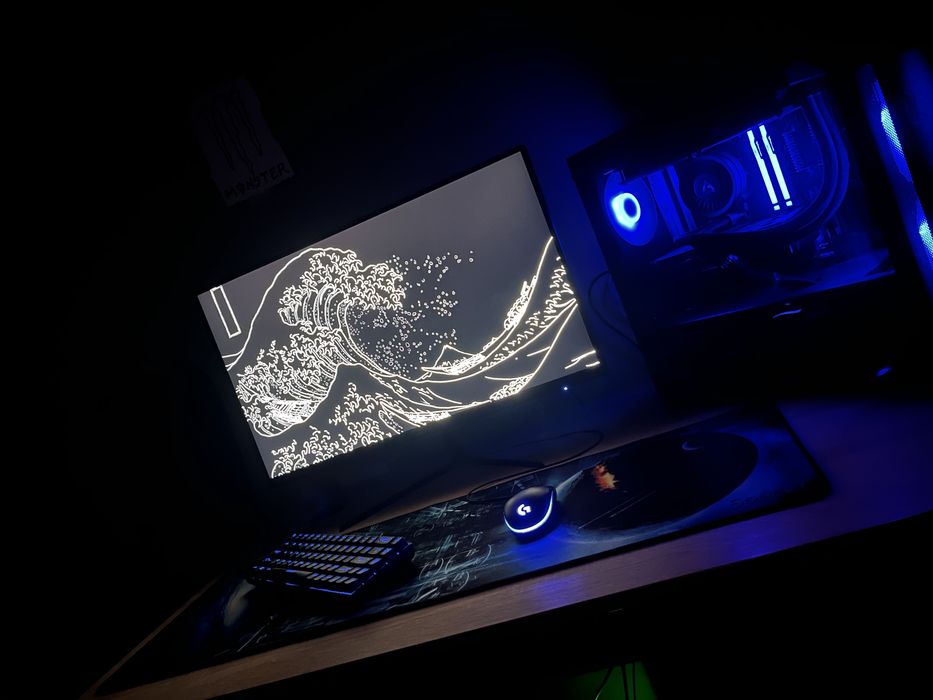 Vand/Schimb PC de gaming impecabil!