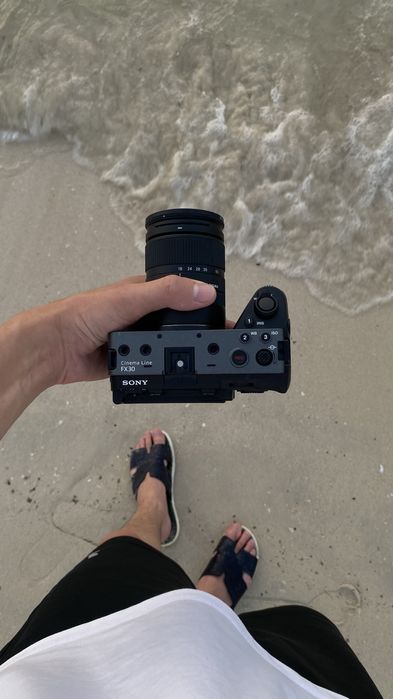 Продам Новый SONY FX30 + SIGMA 18-50f/2.8