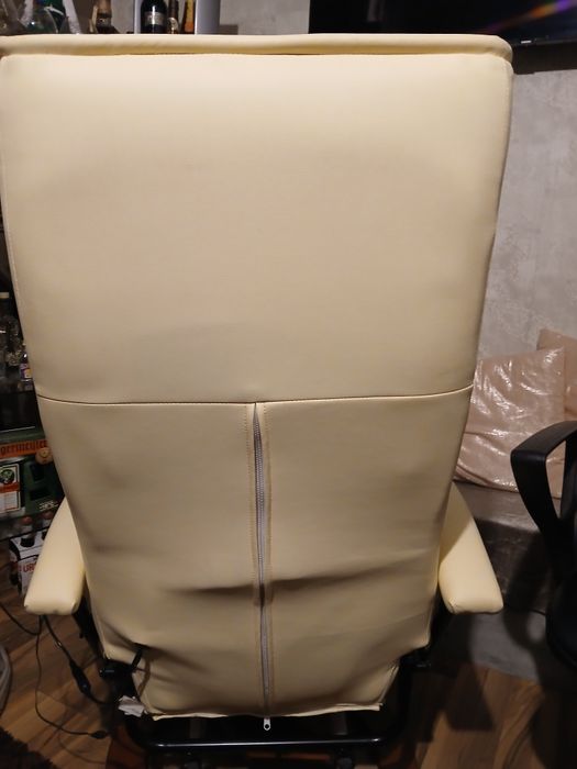 Vând fotoliu cu masaj