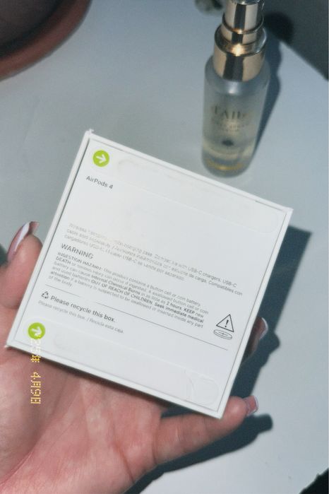 AirPods. 4 эйрподс