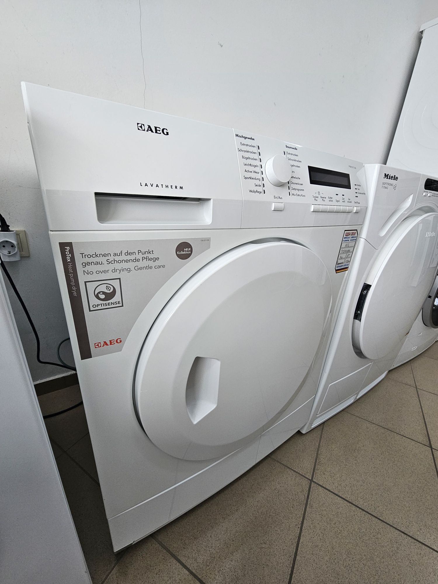 Сушилня с термопомпа AEG Protex