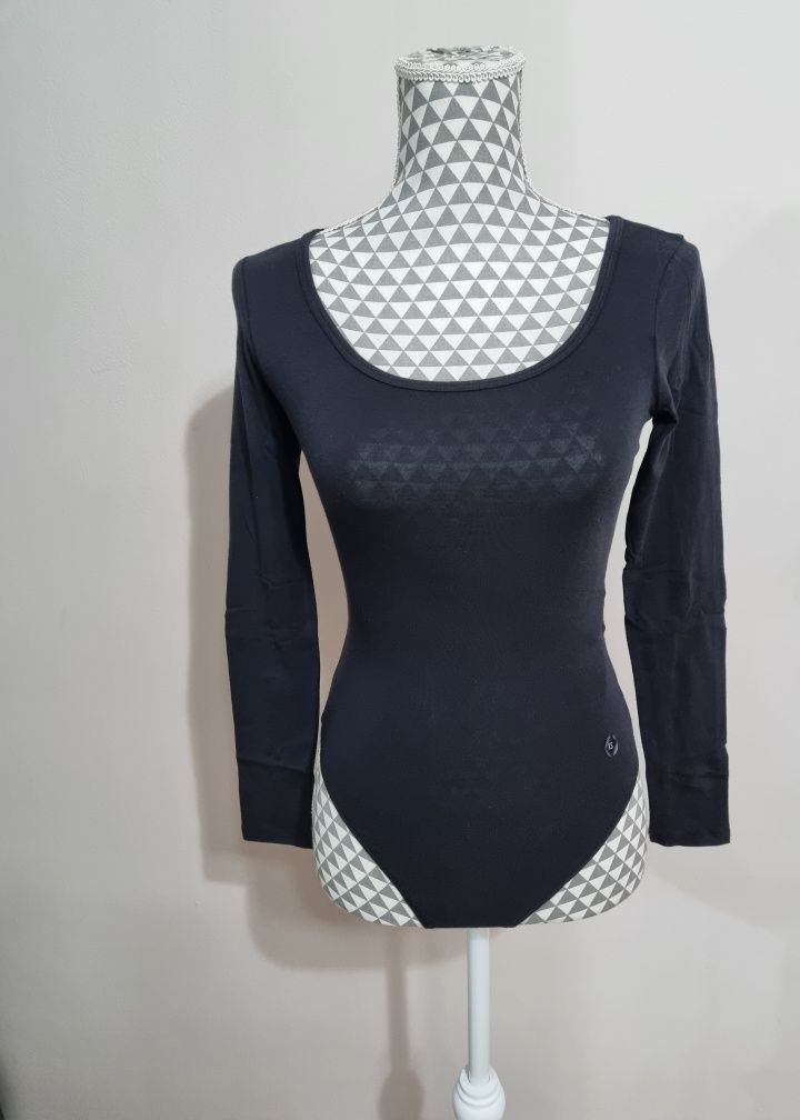 Blugi Reserved + body (ambele mărimea.XS)
