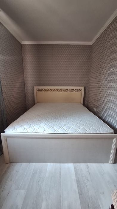 Продам кровать  и шкаф