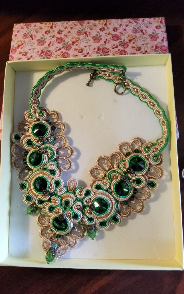 Set colier și cercei soutache cu cristale swarovski