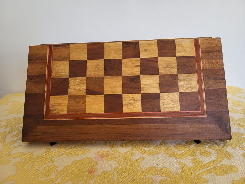 #1 Стар масивен дървен шах от най-големите