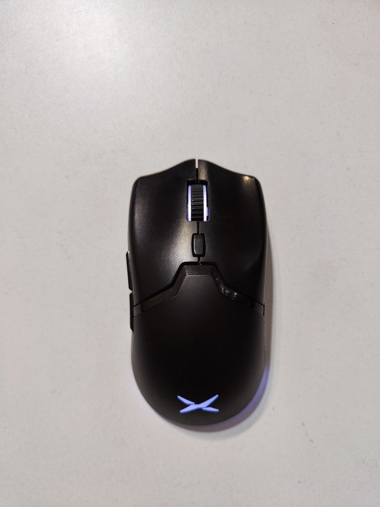 Продам клавиатуру hyperx alloy origins 60 + мышь Delux m800