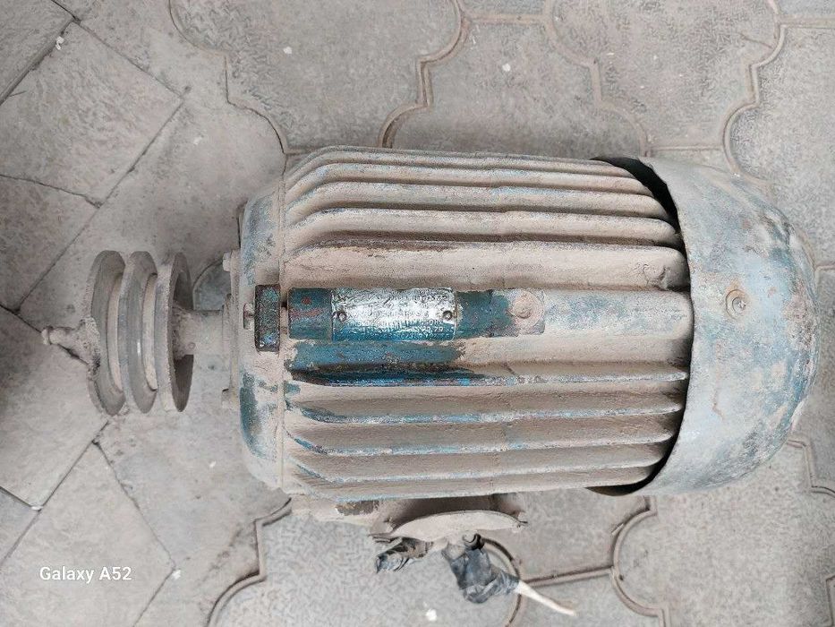 Вибрамотор, редуктор ва катта моторлар.