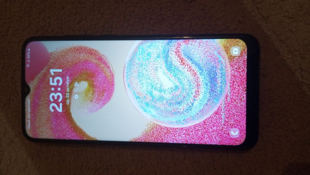 Samsung A04e продам смартфон в идеальном состоянии без минус памя128гб