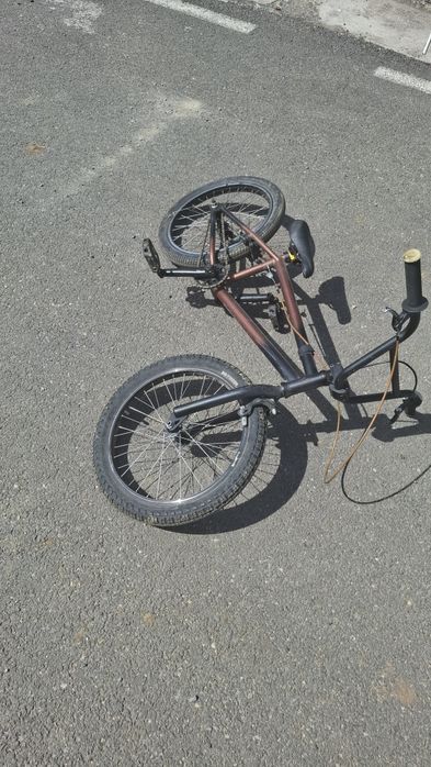 Vând BMX HARO  star buna