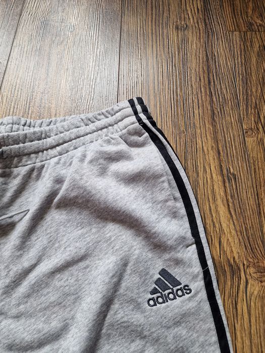 Страхотно мъжко спортно долнище ADIDAS размер XL