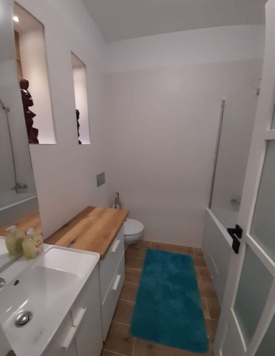 Persoana fizica închiriez apartament 2 camere