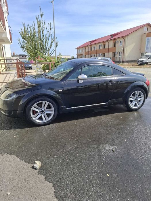 Vand AUDI TT negru
