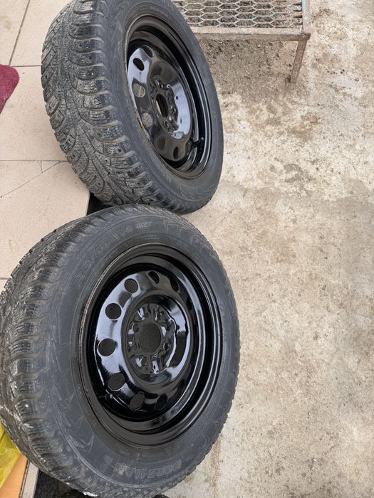 Продам колеса в сборе R14шипы