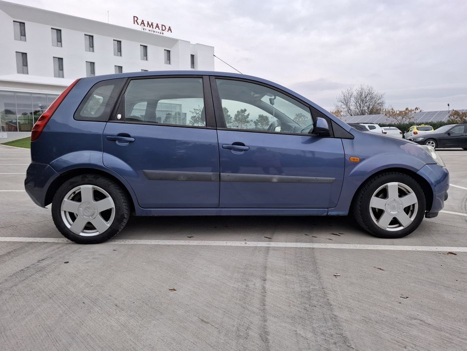 Vând Ford Fiesta an 2006