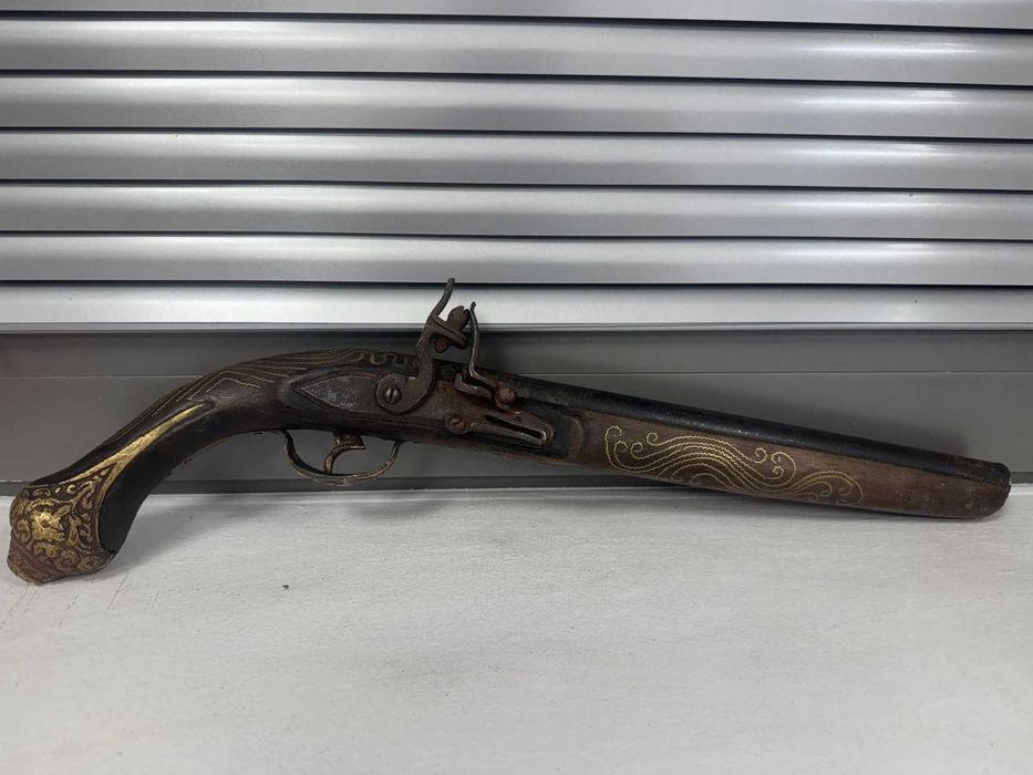 Пищов - Револвер - Пистолет