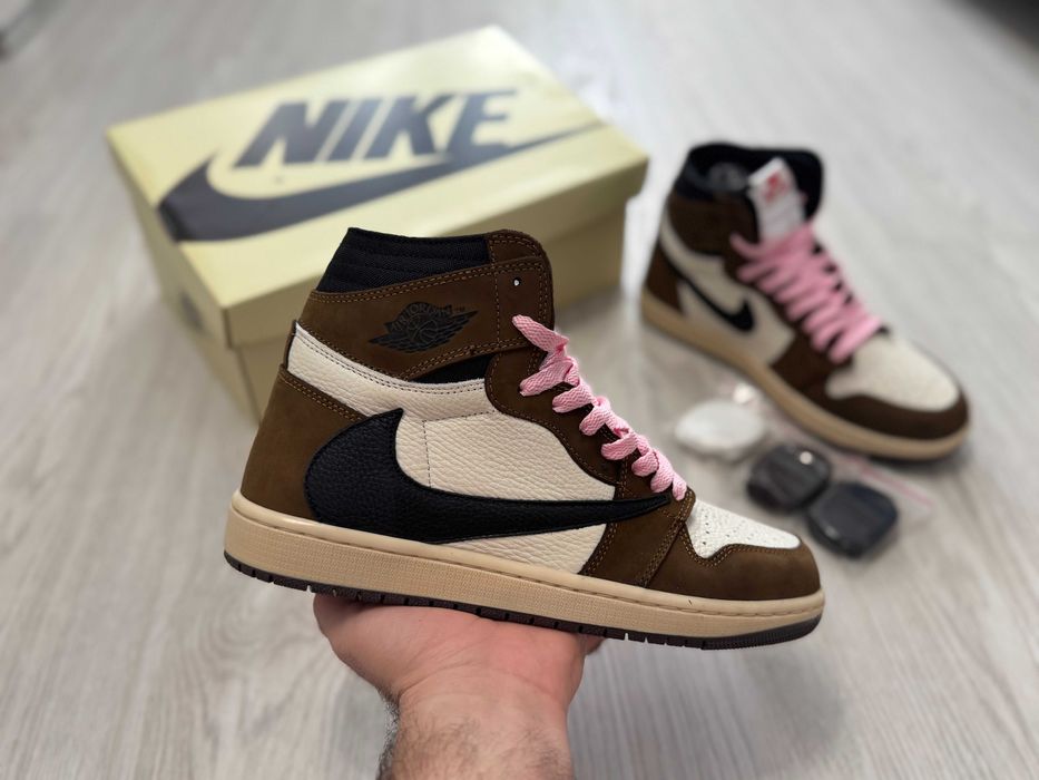 Adidasi Jordan 1 x Travis Scott Air High / Mocha