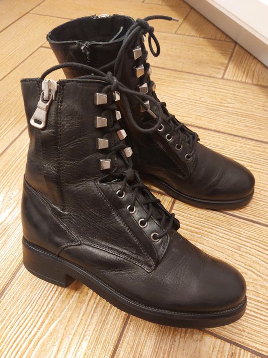 Ghete piele naturala mărime 38.