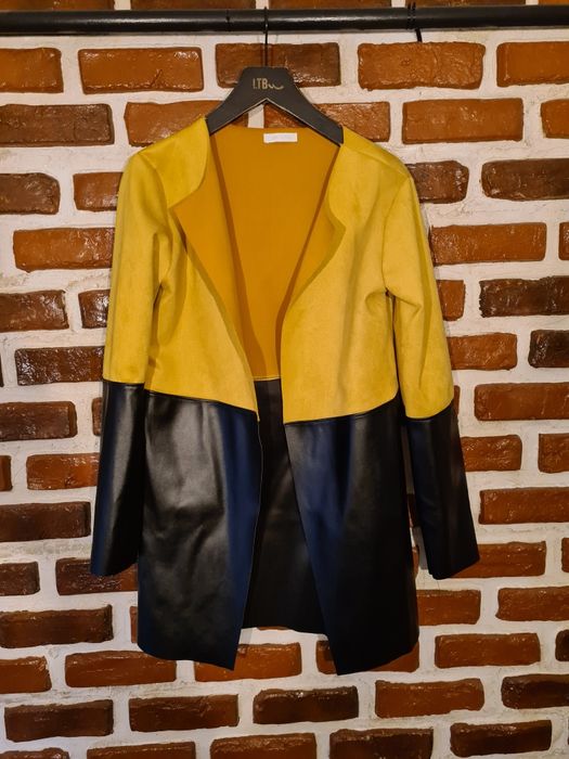 Vând jachetă (blazer) damă nouă