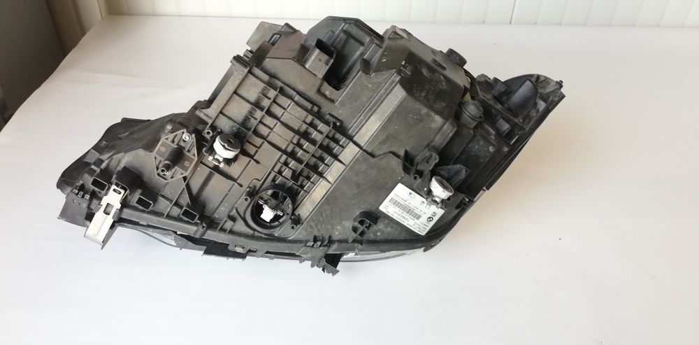2 броя ляв и 1 брой десен фар BMW 5 G30/G31 (2017-2023)