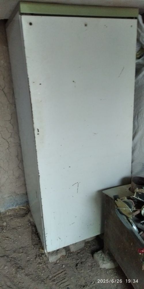 Холодильник рабочий