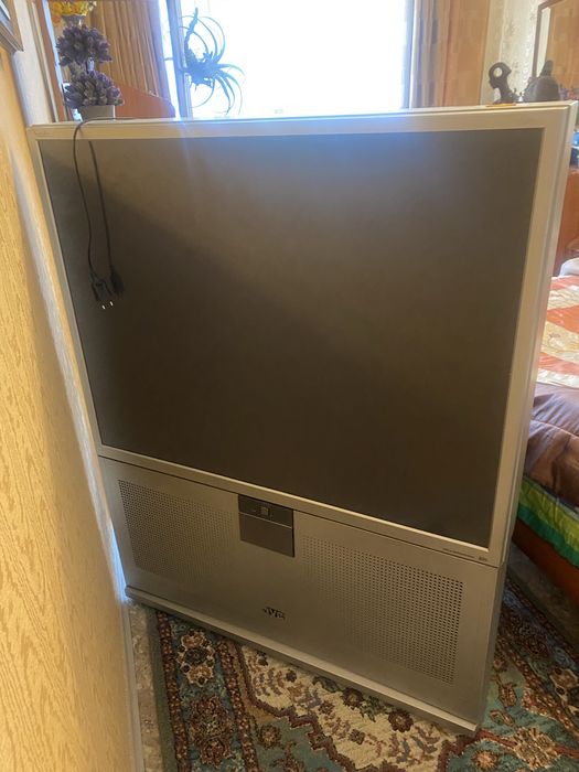 Отдам телевизор JVC