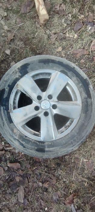 Диск от камри. 1 шт