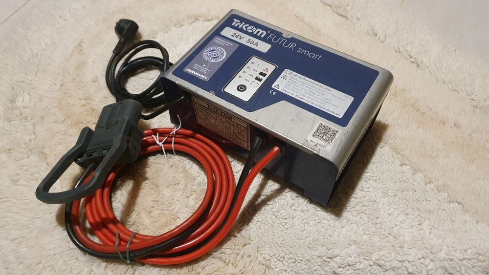 TriCom Futur smart 24v 50a