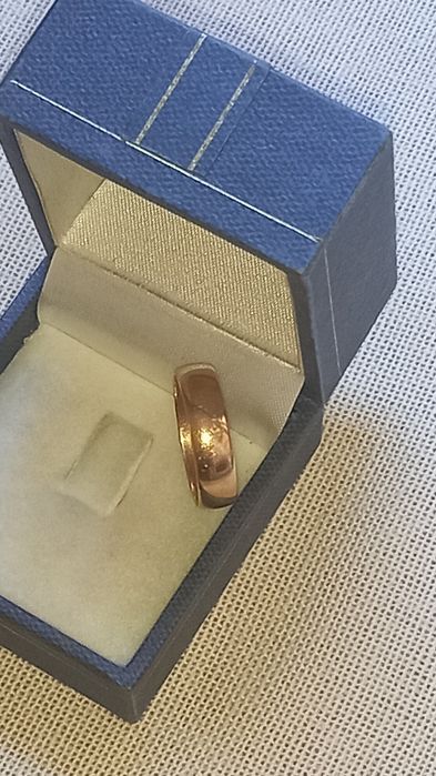 Vand verigheta simpla din aur de 14 k, stare f bună, are 3,65 grame