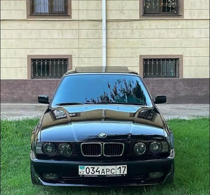 Продоётся машина