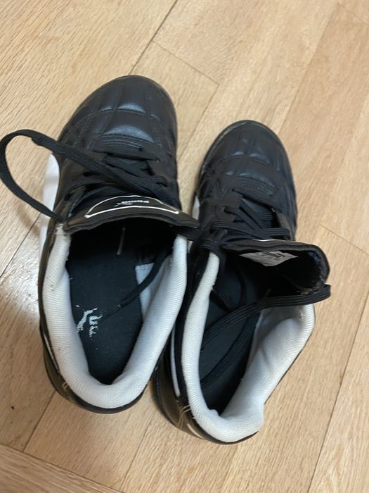 Adidasi Copii fotbal Puma cu crampoane marime 36
