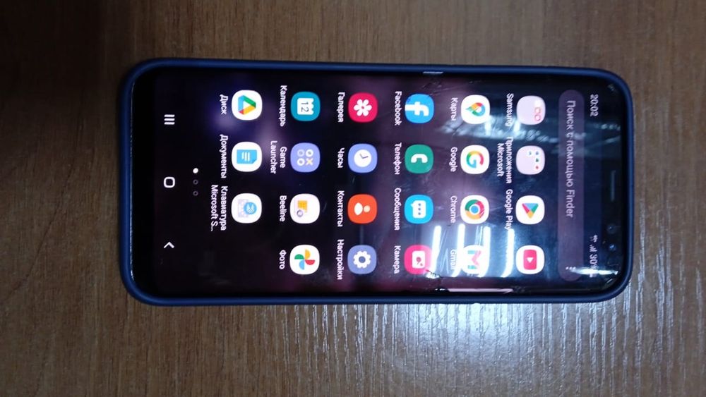 Продам самсунг s8 полностью рабочий