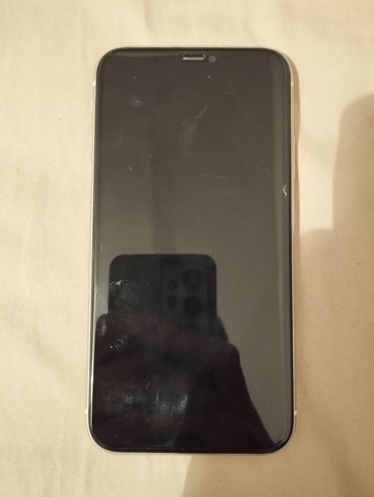 Айфон 11 64 гб продается