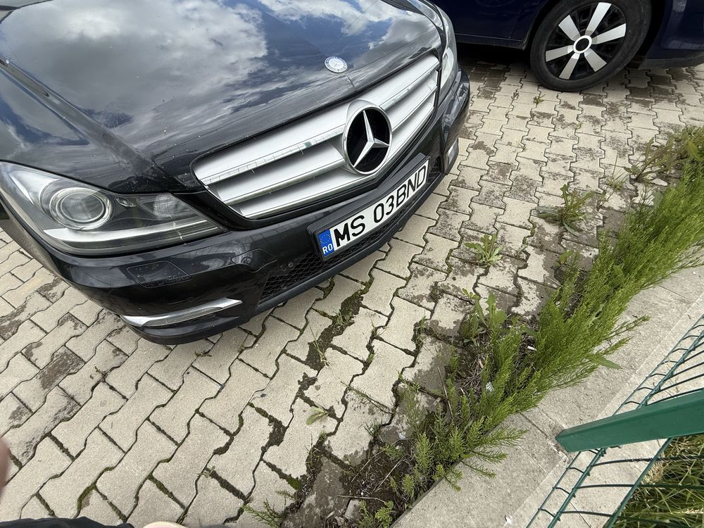 Dezmembrez c220 170cp manual tractiune spate w204facelift xenon