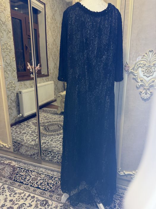 Платье вечернее очень красивое платье даю дешевле