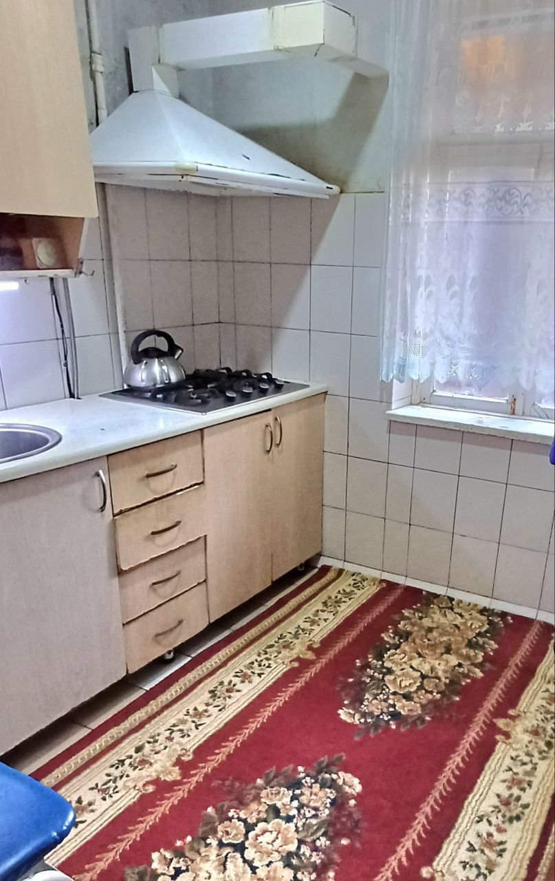 Срочна  3 хонали Квартира Сотилади