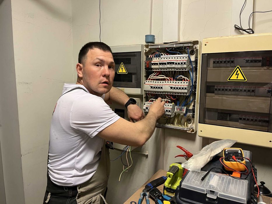 Услуги опытного электрика
