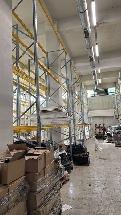 Rafturi metalice in stoc mai multe detali sunati