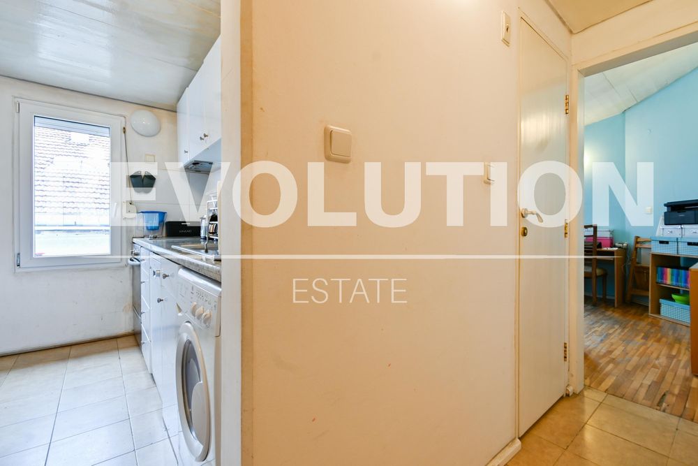 Продава се Тристаен апартамент в София, Докторски паметник - 70 кв.м за 4500 €/кв.м - Снимка #7