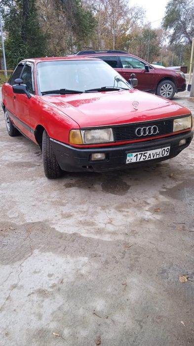 Audi машина в хорошем состоянии