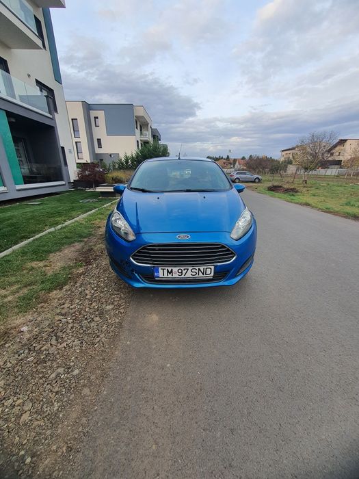 Vând Ford fiesta 50000 km reali, 4100€