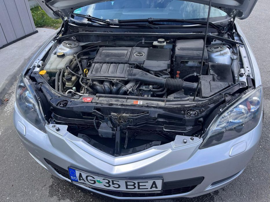Vând Mazda 3 fab 2008