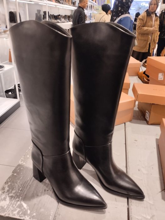 Новые турецкие сапоги из натуральной кожи размер 38