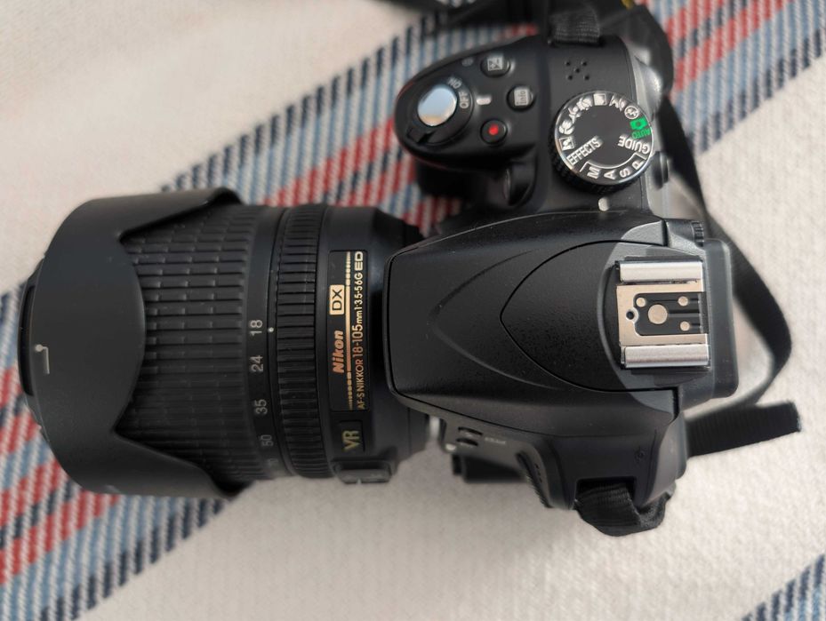 Продавам Nikon D3300, Nikon 18-105, Nikon 35, Samyang 8mm, SB-500