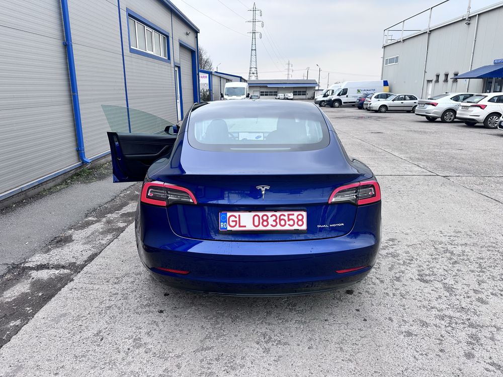 Tesla model 3 2019