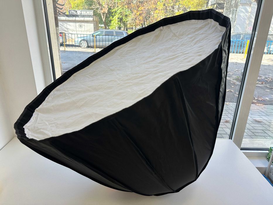 Godox P90L параболичен дълбок софтбокс 90см с Bowens монтаж