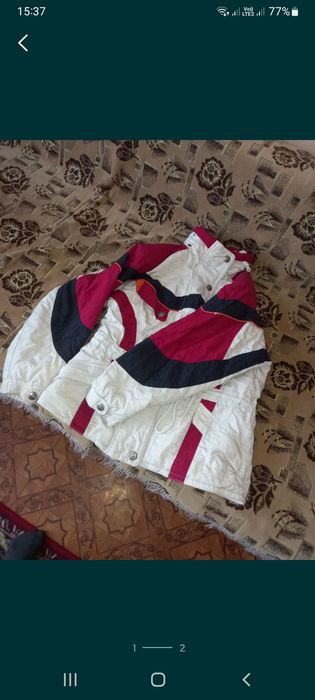 Продам женскую куртку