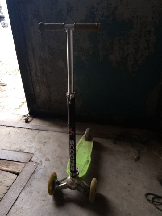Детский самокат б/у