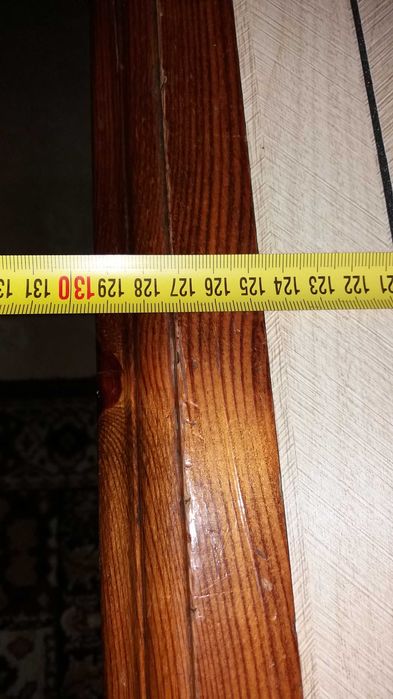 дървена холна маса