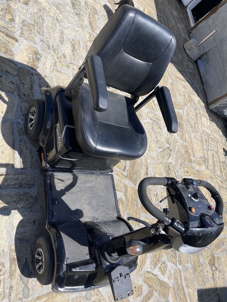 Cariucior electric pentru persoane cu dizabilitati