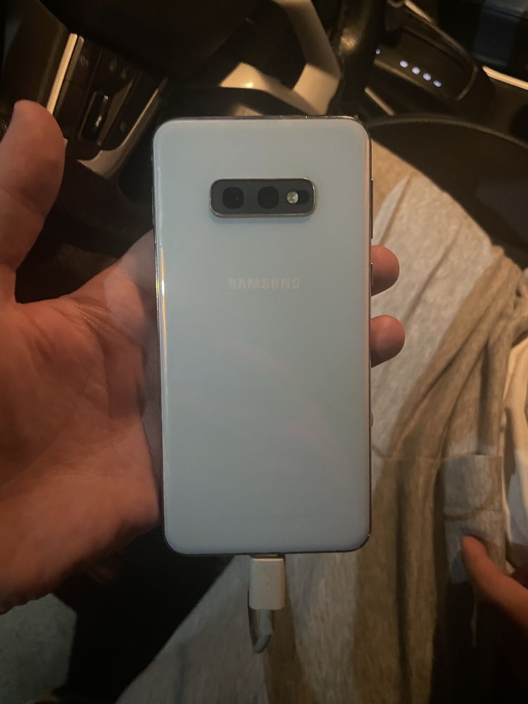 Galaxy s10e xolati yaxshi